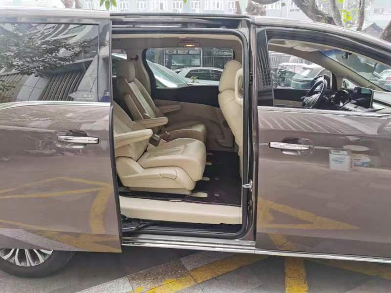 警惕!汽车保养这3个坑,新手最容易踩,别花冤枉钱